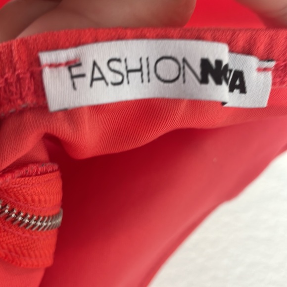 Fashion Nova Coral Romper - Picture 3 of 3
